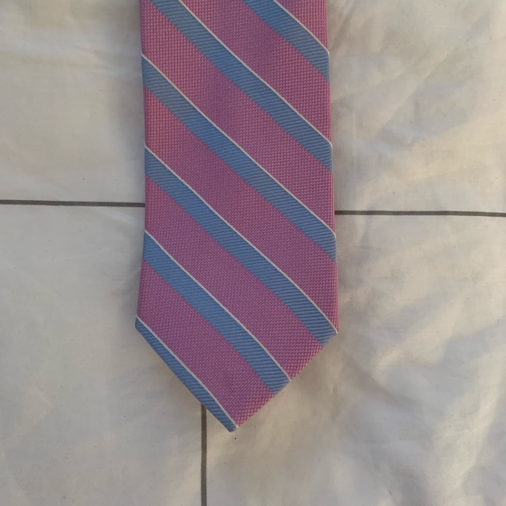 Brooks Brothers Pink and Blue Tie